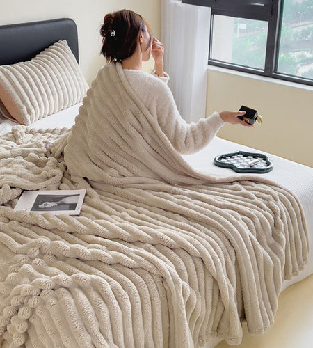 BunnyDream™ – Dicke Plüschdecke mit Milk-Velvet-Bezug
